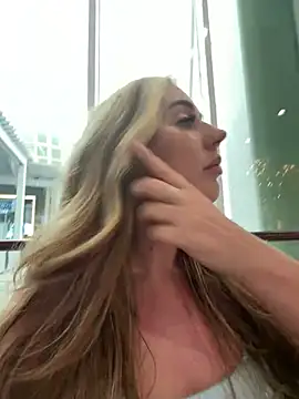 Amiraxevans online show from July 2026 06:17:01 AM