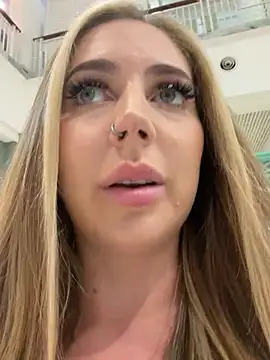 Amiraxevans online show from July 2026 06:27:02 AM