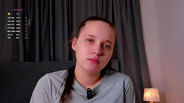 Snapshot of NadiaGnegy chatting on November 2025 01:13:01 PM NadiaGnegy online show from November 2025 01:13:01 PM