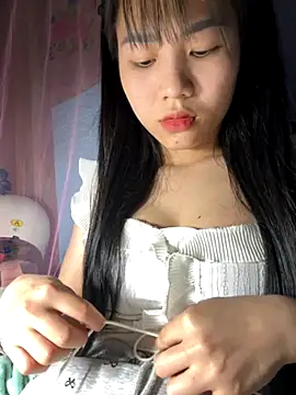 Snapshot of Leaf-Tgu chatting on November 2025 04:31:02 PM Leaf-Tgu online show from November 2025 04:31:02 PM