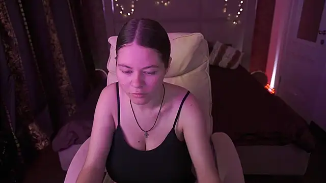 QueenEvieX online show from April 2026 12:34:01 AM