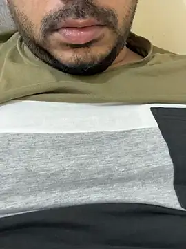 Handsome8677 online show from January 2026 10:37:01 PM