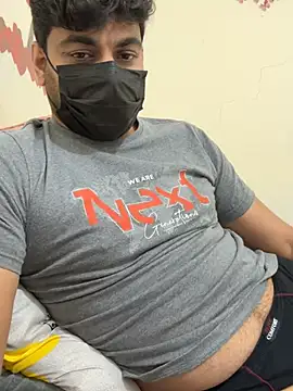 Handsome8677 online show from January 2026 09:35:01 AM