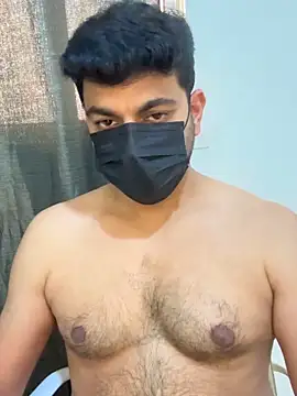 Handsome8677 online show from May 2026 11:04:02 AM