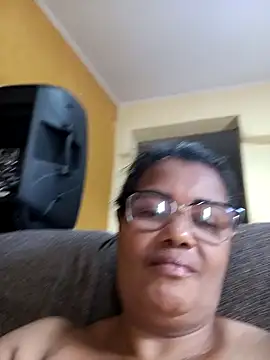 Pessoa54 online show from October 2025 05:56:01 PM