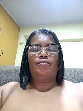 Pessoa54 online show from December 2025 03:24:01 AM