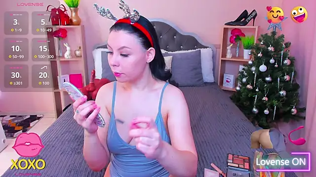 Snapshot of ChloeBrut chatting on January 2026 12:24:01 AM ChloeBrut online show from January 2026 12:24:01 AM