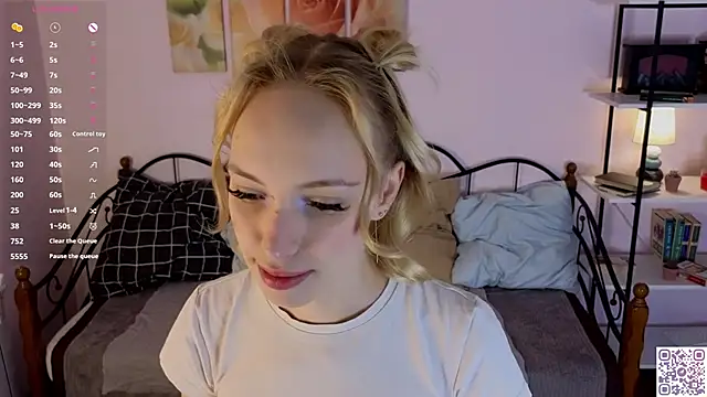 Snapshot of Grace_Glend chatting on April 2026 10:07:02 PM Grace Glend online show from April 2026 10:07:02 PM