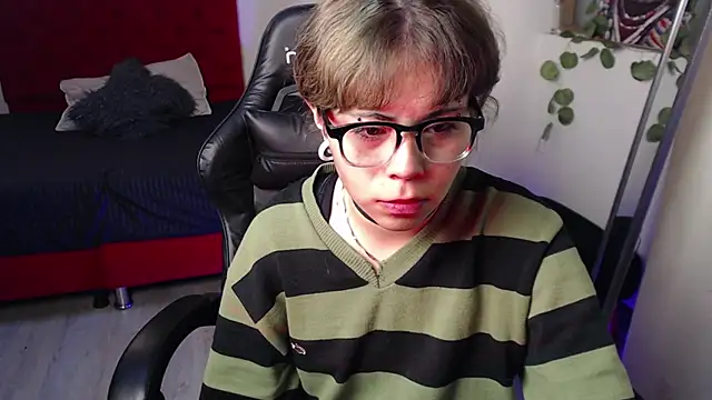 Insomniia  online show from October 2025 02:29:01 PM