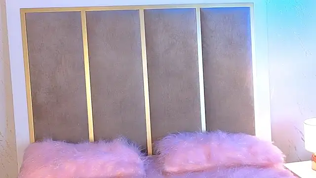 Elizabeth bennett 6 online show from November 2025 11:51:02 AM