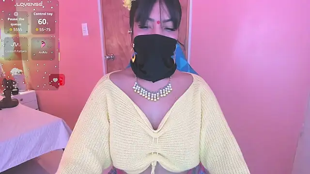 Iniya Parul online show from November 2025 01:33:02 PM