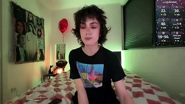 Snapshot of kira_yoshika9e chatting on February 2026 06:17:01 PM kira yoshika9e online show from February 2026 06:17:01 PM