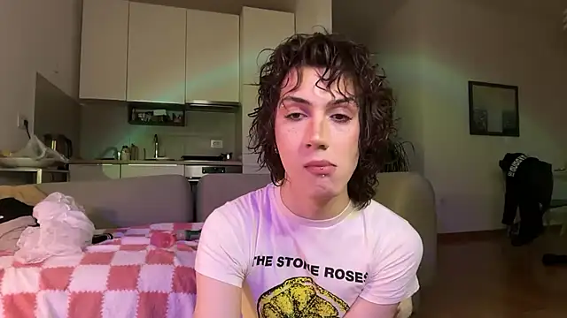 kira yoshika9e online show from April 2026 07:48:01 PM