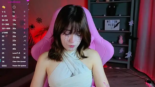 Snapshot of Soffi_Toffi chatting on October 2025 10:38:02 AM Soffi Toffi online show from October 2025 10:38:02 AM