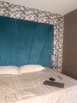 Aaron Eze online show from February 2026 08:25:02 PM