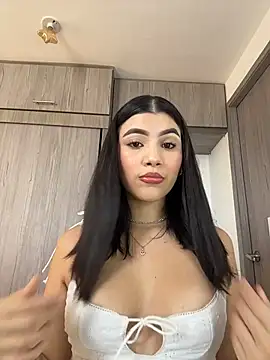 Julietalcl online show from July 2026 08:41:02 PM