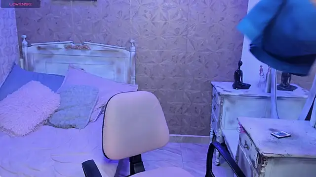 Sara clk online show from April 2026 03:32:02 PM