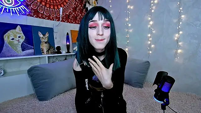 whoalexxa online show from November 2025 12:19:02 PM