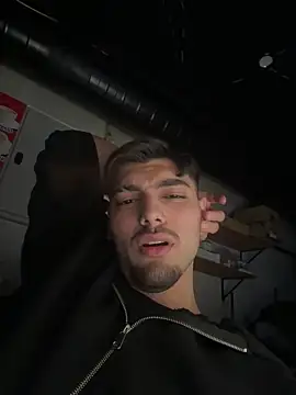 Snapshot of emir343475 chatting on October 2025 10:33:02 PM emir343475 online show from October 2025 10:33:02 PM