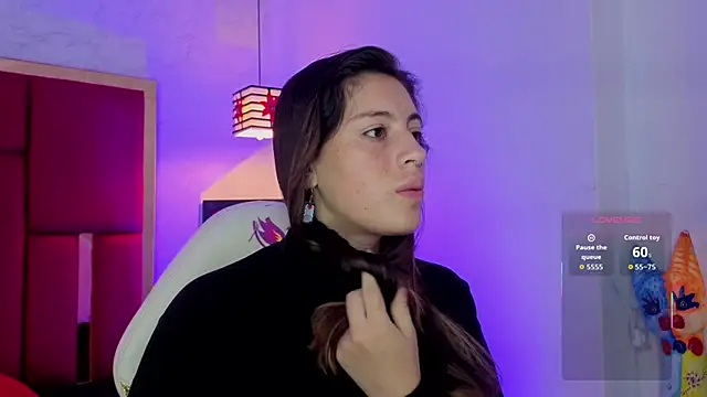 moon winy online show from February 2026 11:30:02 AM