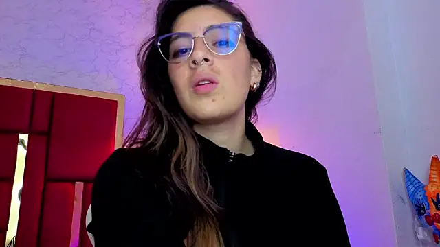 moon winy online show from May 2026 11:39:02 AM