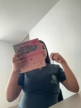 Mia Sun14 online show from October 2025 01:14:01 PM