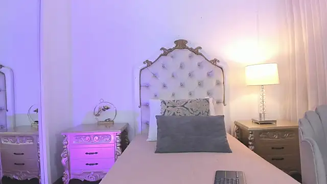 jessi lopez45 online show from March 2026 07:32:02 PM