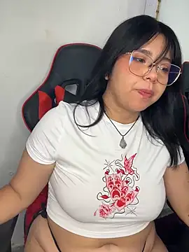 Snapshot of _Bella_7 chatting on October 2025 02:48:02 AM Bella 7 online show from October 2025 02:48:02 AM