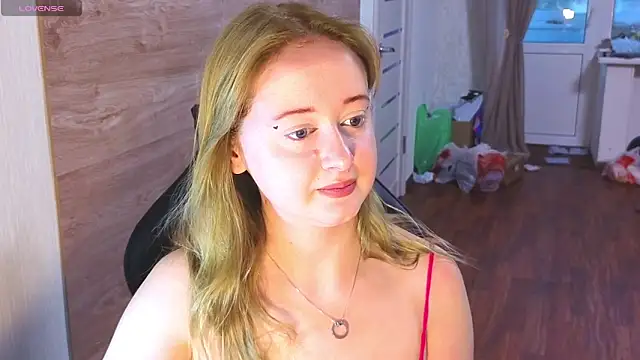 Snapshot of sofiy_milashka999 chatting on October 2025 03:28:02 AM sofiy milashka999 online show from October 2025 03:28:02 AM