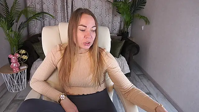 VixenMuse online show from April 2026 08:39:01 PM