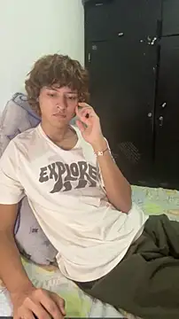 Snapshot of JoelnClouds chatting on February 2026 11:01:01 PM JoelnClouds online show from February 2026 11:01:01 PM