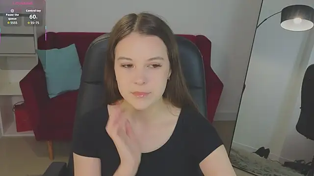 Snapshot of Caro0Line chatting on October 2025 07:29:01 AM Caro0Line online show from October 2025 07:29:01 AM