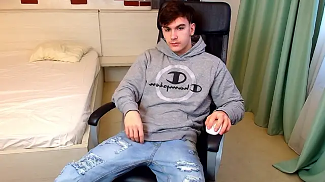 Snapshot of BradyFlint chatting on March 2026 05:35:02 AM BradyFlint online show from March 2026 05:35:02 AM