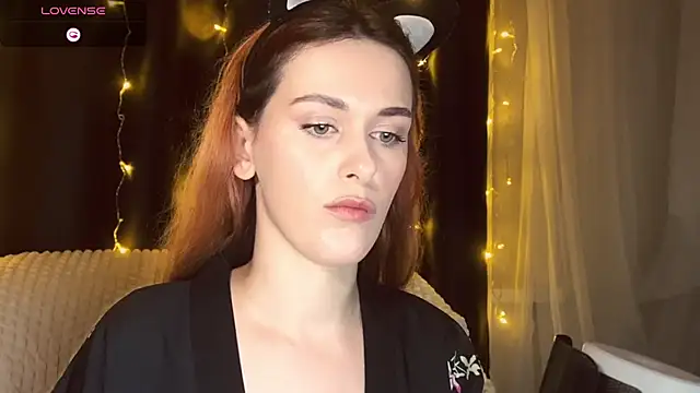 Snapshot of Veksal1a chatting on November 2025 05:27:01 PM Veksal1a online show from November 2025 05:27:01 PM