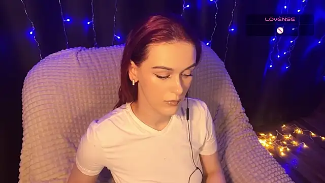 Snapshot of Veksal1a chatting on February 2026 05:21:01 PM Veksal1a online show from February 2026 05:21:01 PM