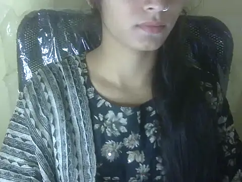 Snapshot of Shezi_N chatting on October 2025 05:48:02 AM Shezi N online show from October 2025 05:48:02 AM