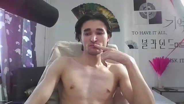 lilshotik online show from October 2025 10:27:02 AM