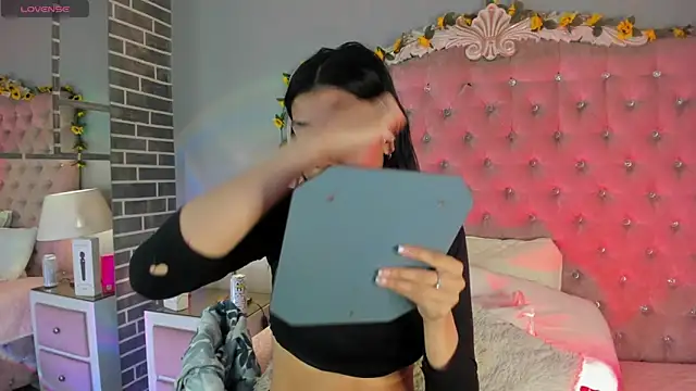 TanyaBello online show from April 2026 03:30:02 AM