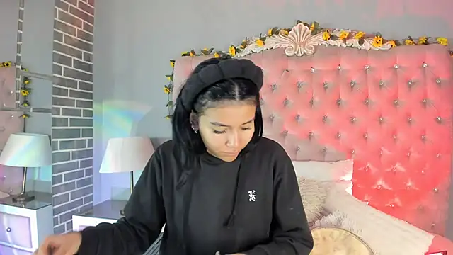 TanyaBello online show from May 2026 04:53:02 AM