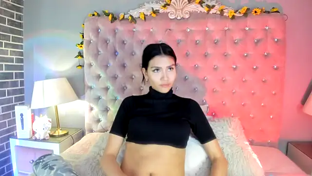 TanyaBello online show from June 2026 04:43:02 AM