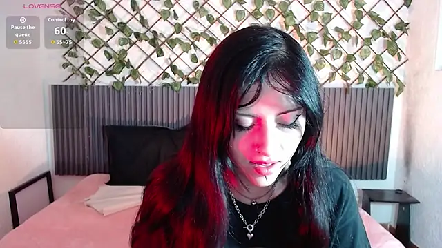 Snapshot of Dark_Niight_ chatting on February 2026 12:45:02 PM Dark Niight online show from February 2026 12:45:02 PM