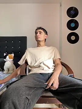 gsusss feet online show from October 2025 05:09:02 PM