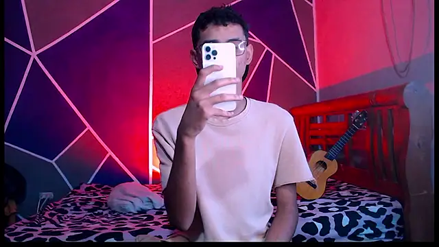 gsusss feet online show from February 2026 04:45:02 PM