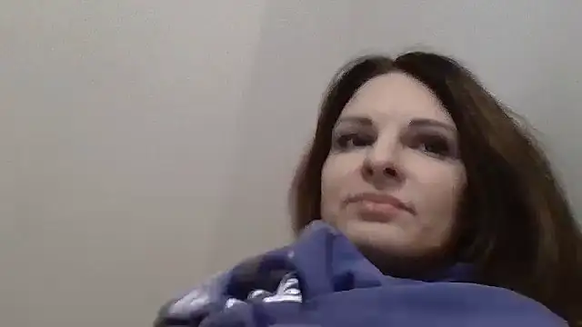 kinkysarahx online show from January 2026 03:27:01 PM