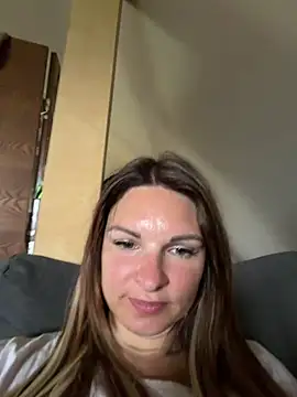 kinkysarahx online show from May 2026 08:01:01 AM