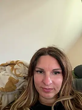 kinkysarahx online show from May 2026 01:29:02 PM