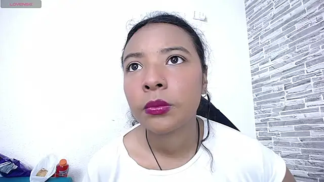 Snapshot of Zoe_Rider chatting on November 2025 12:38:01 PM Zoe Rider online show from November 2025 12:38:01 PM