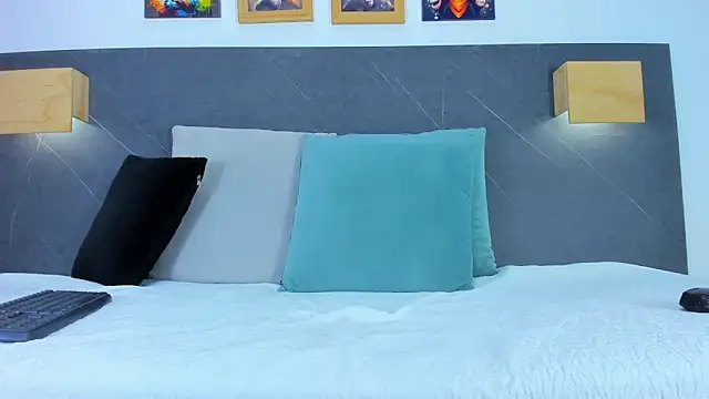 Snapshot of iamdoll chatting on February 2026 07:57:02 PM iamdoll online show from February 2026 07:57:02 PM