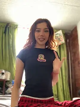 Snapshot of MiaaCute- chatting on February 2026 07:10:01 PM MiaaCute- online show from February 2026 07:10:01 PM