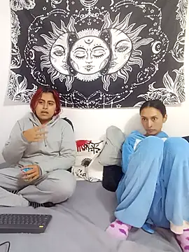 emily n abby online show from February 2026 01:05:02 PM